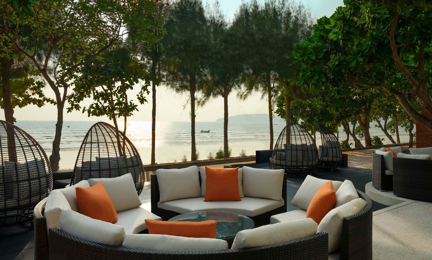 Aonang Villa Resort- seaview reataurant-white-elephant-1440x866